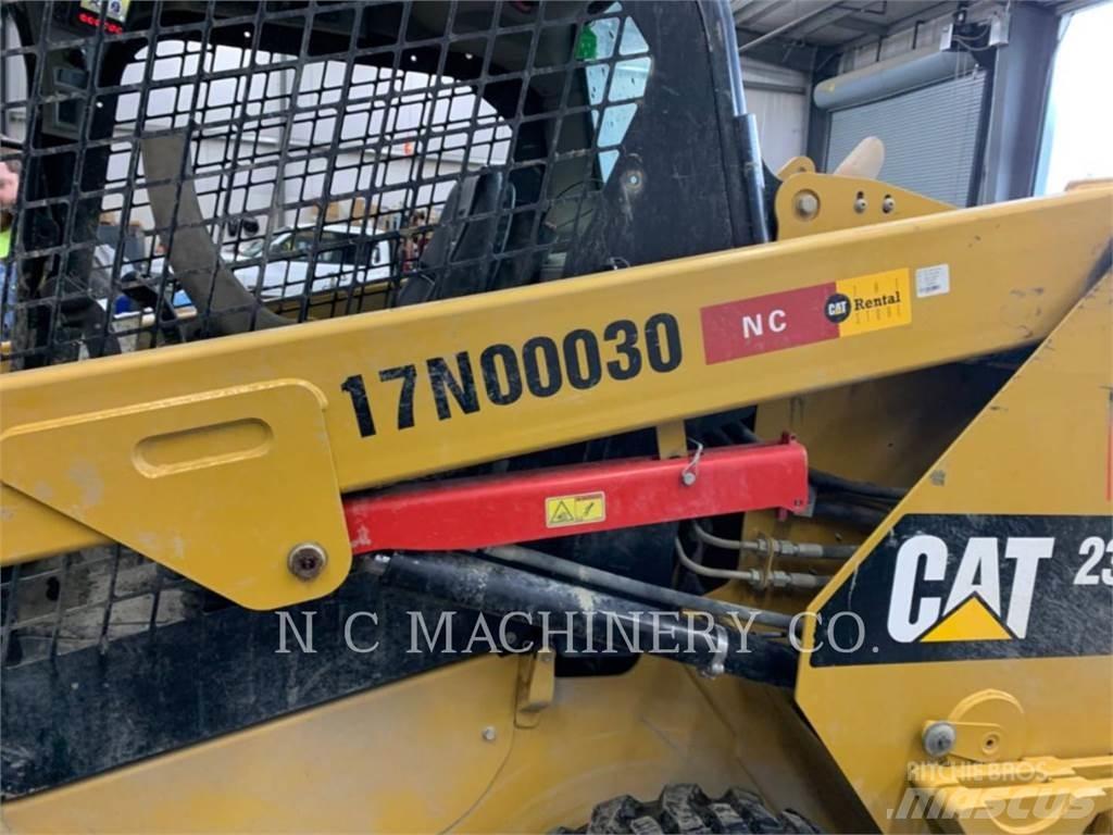 CAT 236D H2CN Krautuvai su šoniniu pasukimu