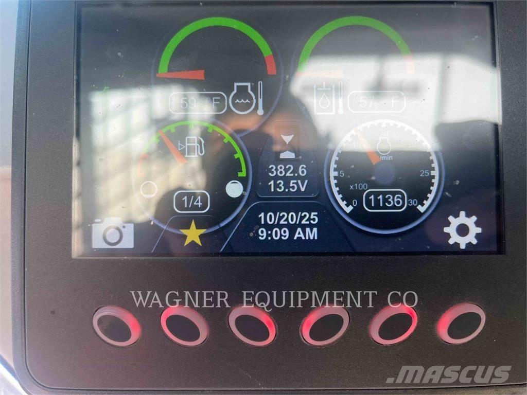 CAT 236D3 Krautuvai su šoniniu pasukimu