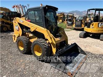 CAT 236D3 C3H2 Krautuvai su šoniniu pasukimu