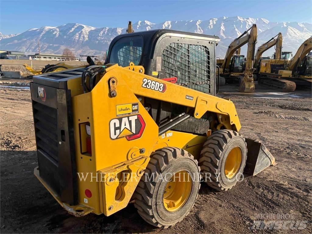 CAT 236D3 C3H2 Krautuvai su šoniniu pasukimu