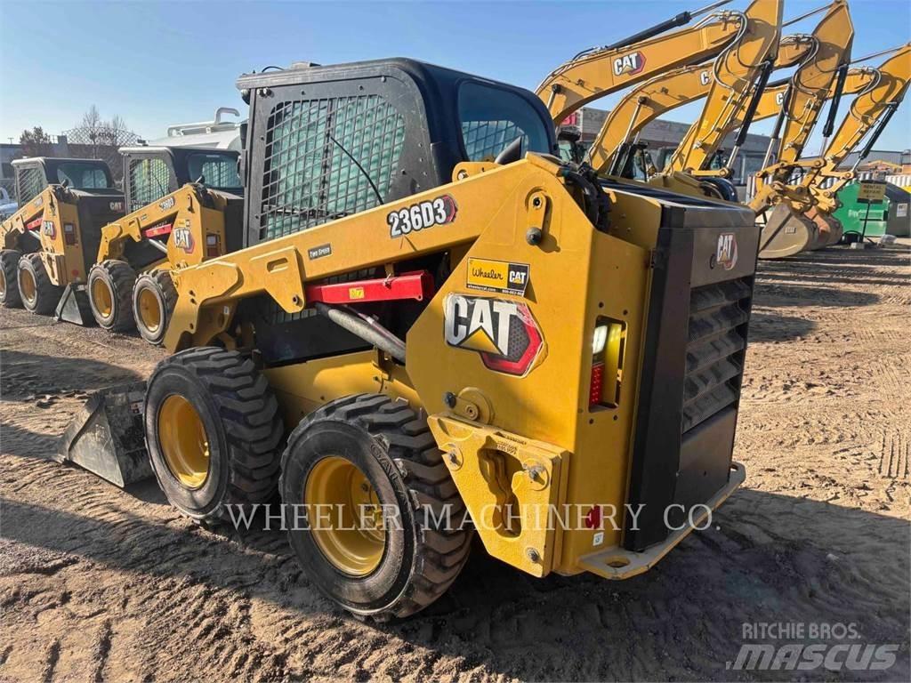 CAT 236D3 C3H2 Krautuvai su šoniniu pasukimu