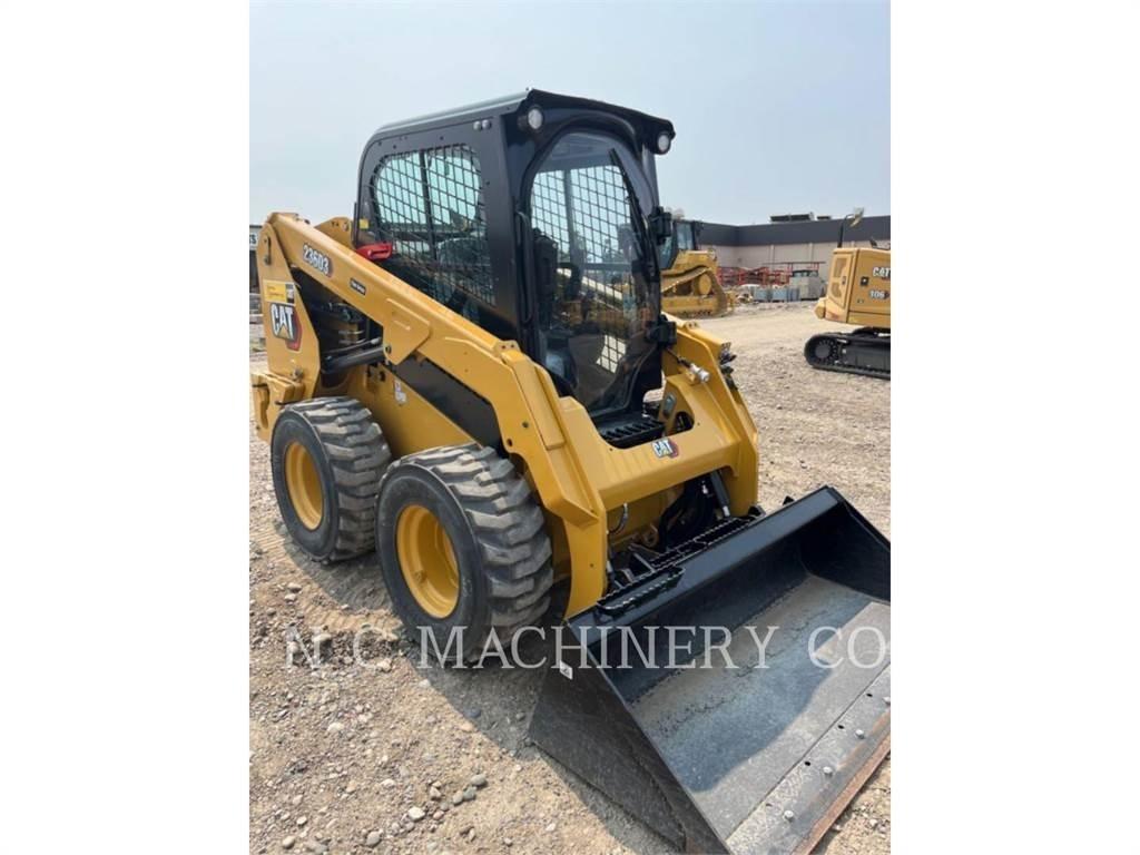 CAT 236D3 H2CB Krautuvai su šoniniu pasukimu