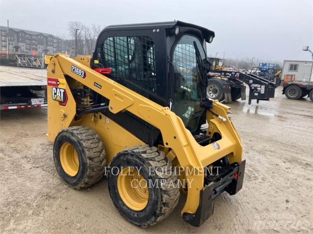 CAT 236D3STD2C Krautuvai su šoniniu pasukimu