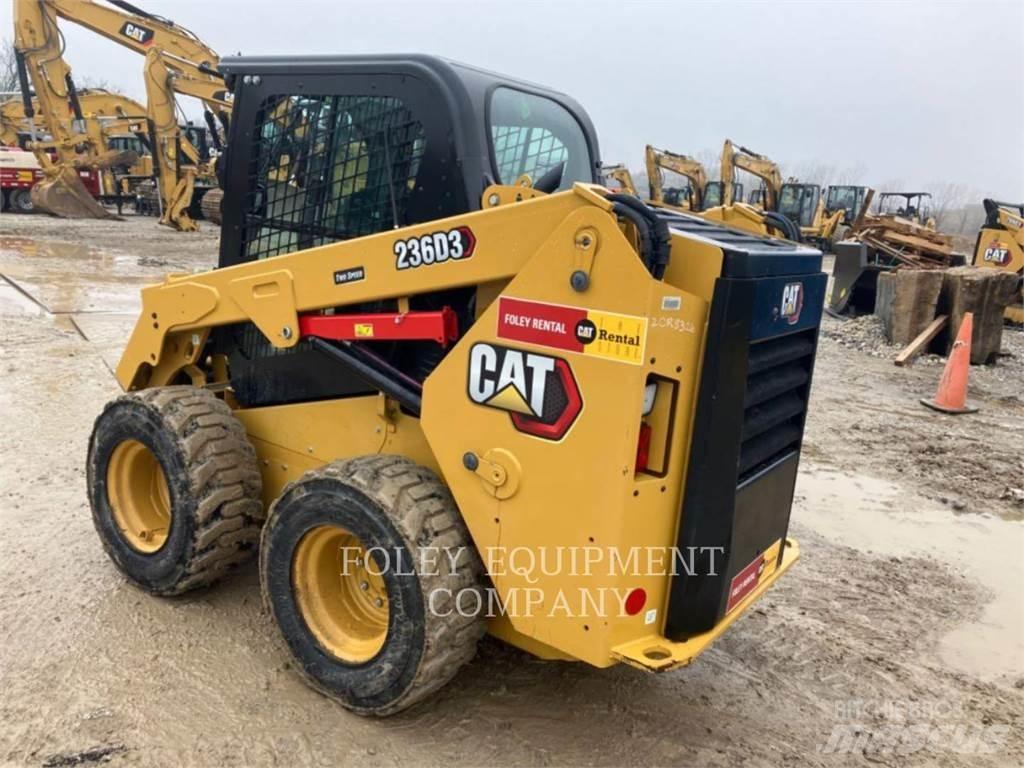 CAT 236D3STD2C Krautuvai su šoniniu pasukimu