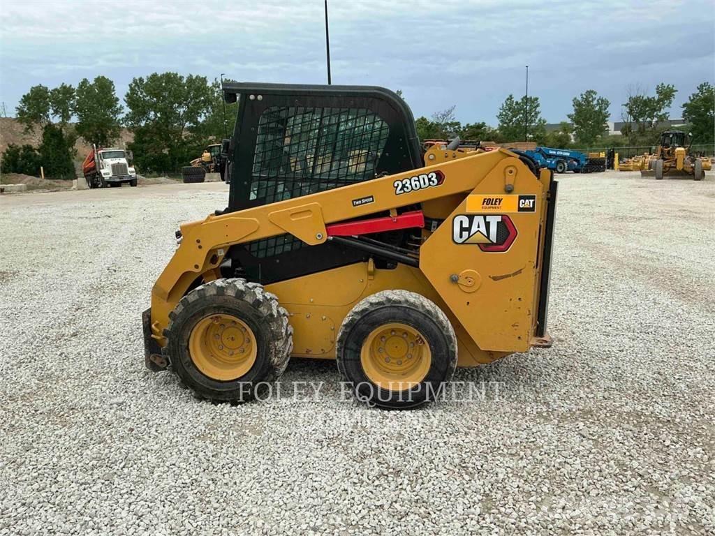 CAT 236D3STD2C Krautuvai su šoniniu pasukimu