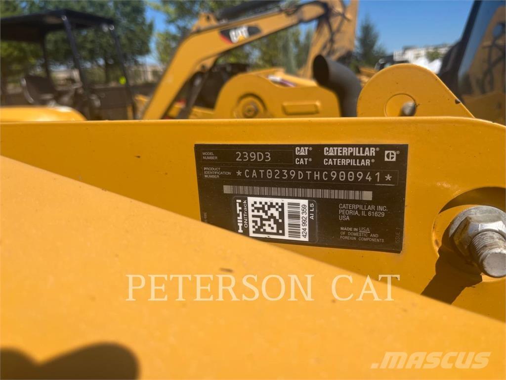 CAT 239D3 Krautuvai su šoniniu pasukimu