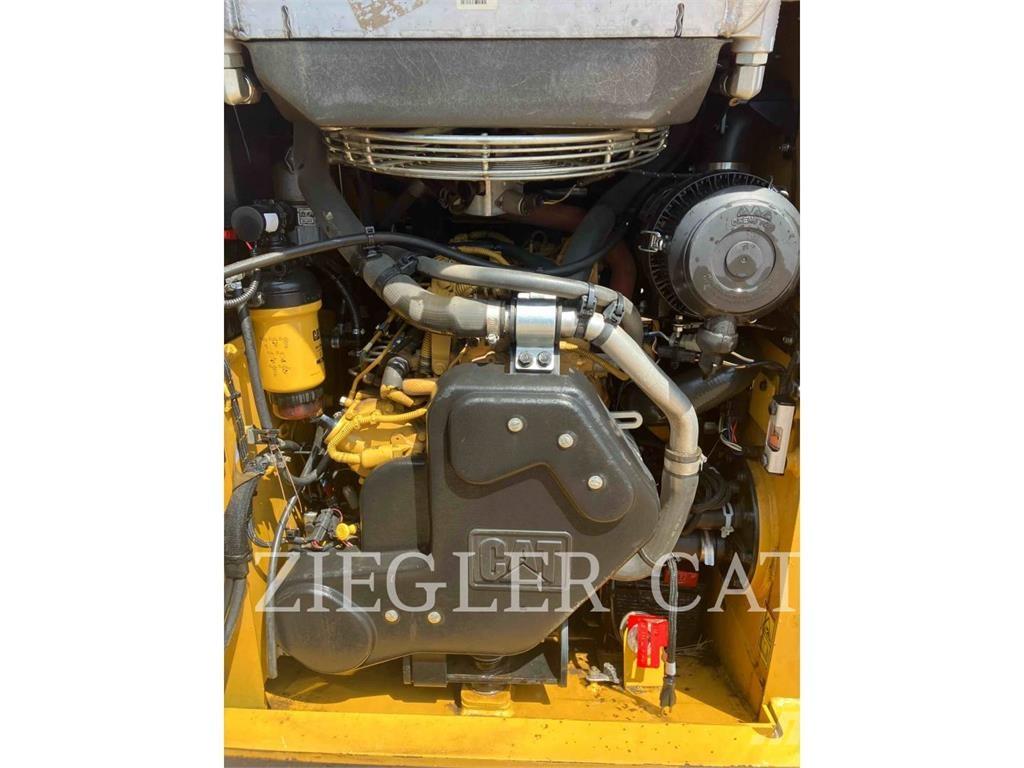 CAT 239D3 Vikšriniai krautuvai