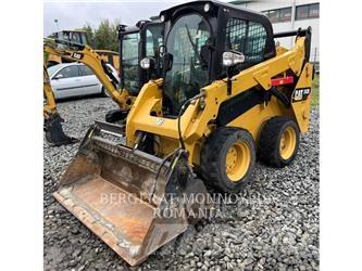 CAT 242D Krautuvai su šoniniu pasukimu