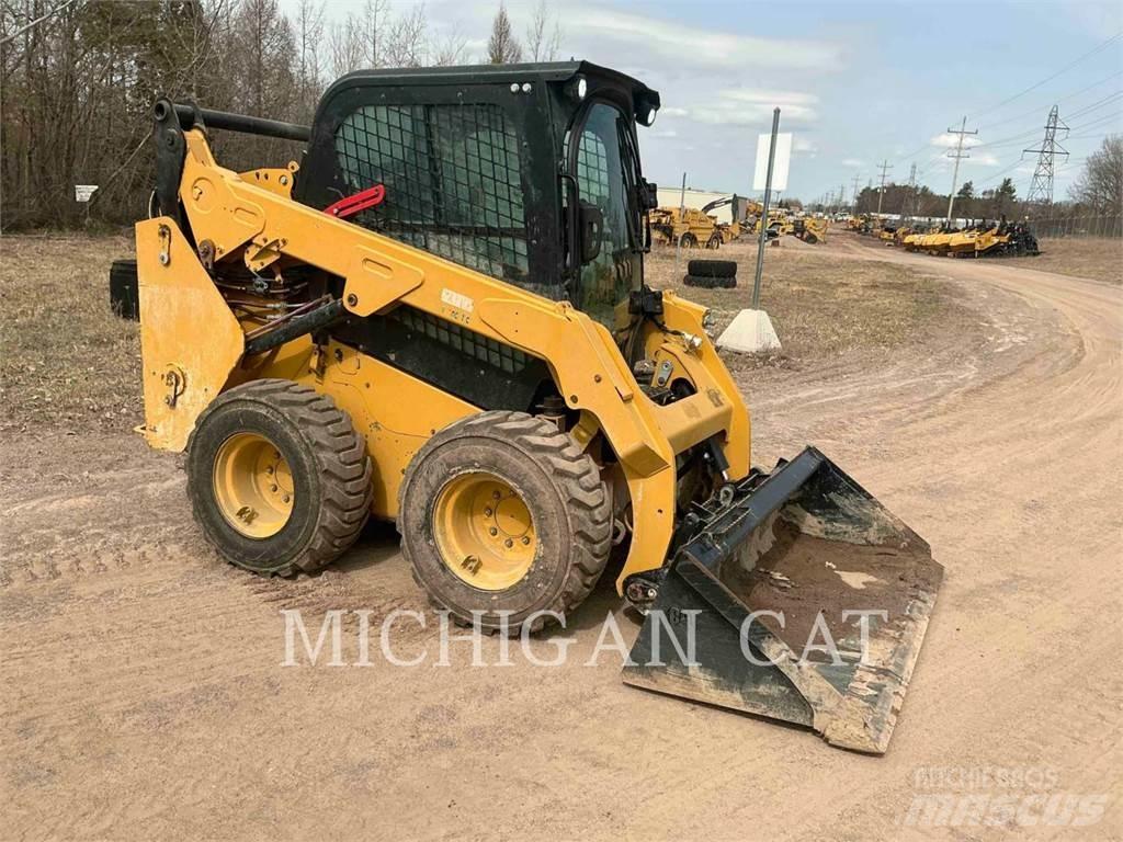 CAT 242D3 A2Q Krautuvai su šoniniu pasukimu