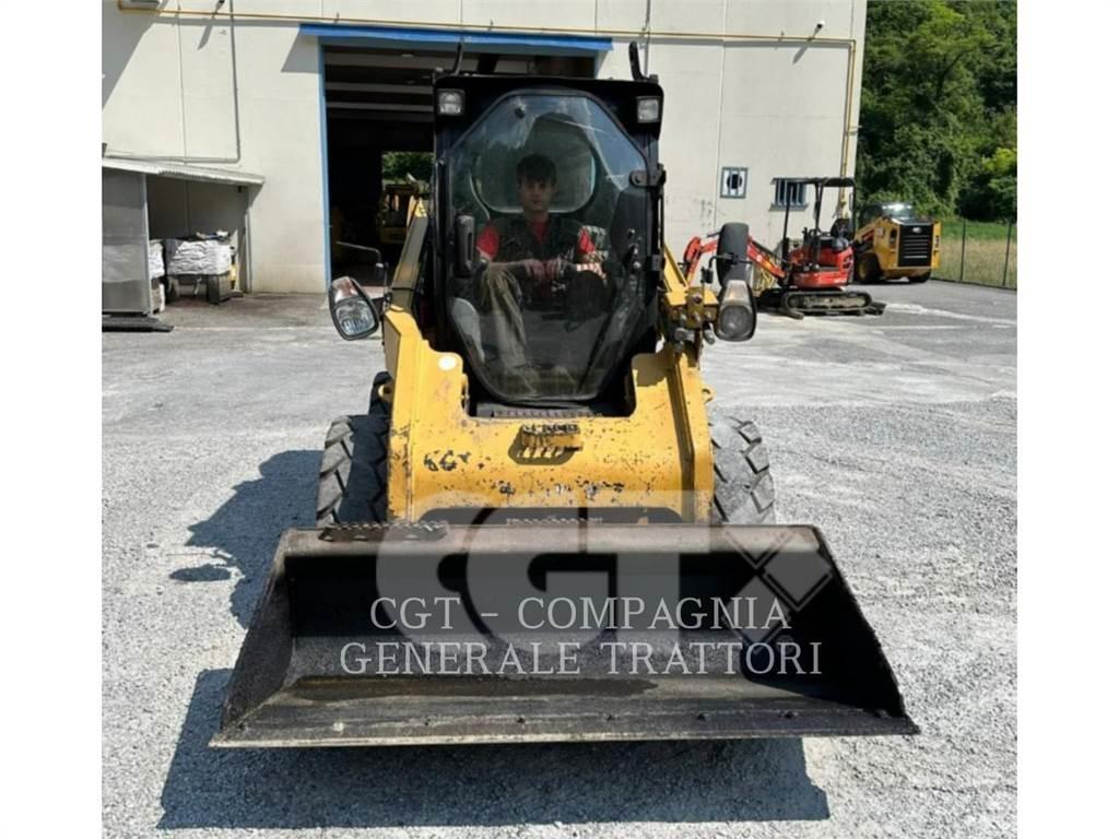 CAT 246C ZDC Krautuvai su šoniniu pasukimu