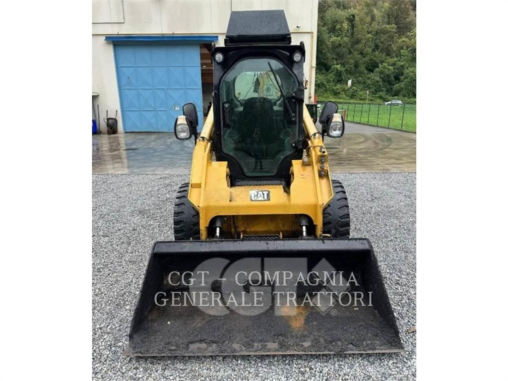 CAT 246D Krautuvai su šoniniu pasukimu