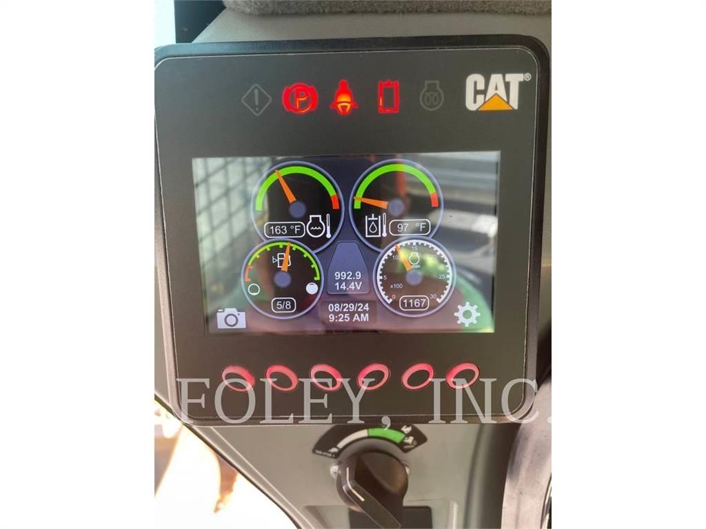 CAT 246D Krautuvai su šoniniu pasukimu