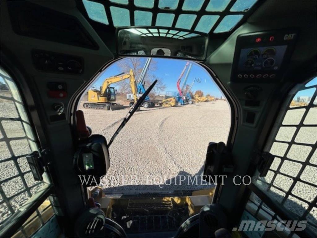 CAT 246D Krautuvai su šoniniu pasukimu