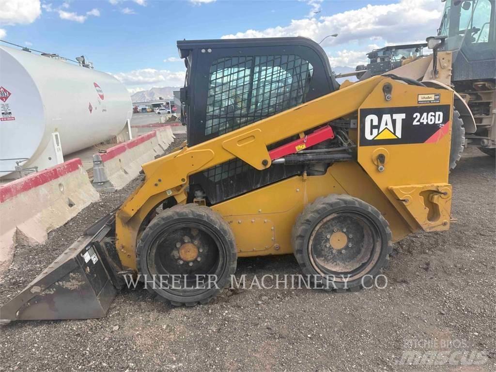 CAT 246D C3-H2 Krautuvai su šoniniu pasukimu