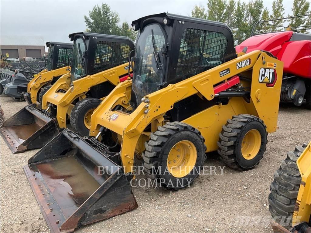 CAT 246D3 Krautuvai su šoniniu pasukimu