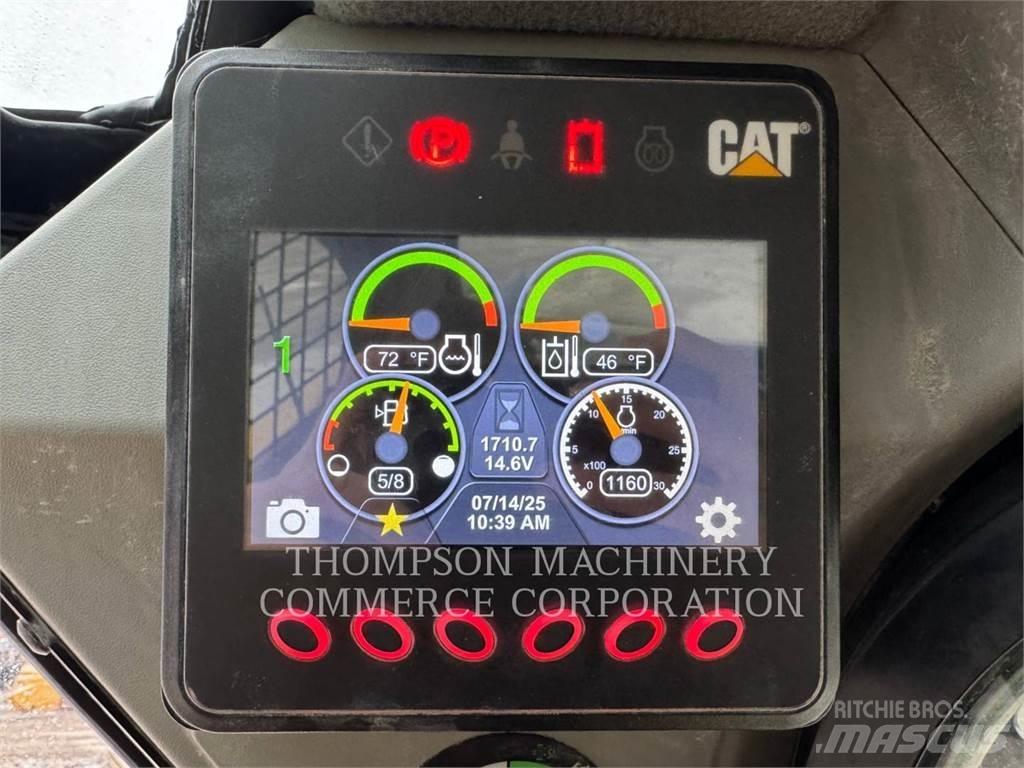 CAT 246D3 Krautuvai su šoniniu pasukimu