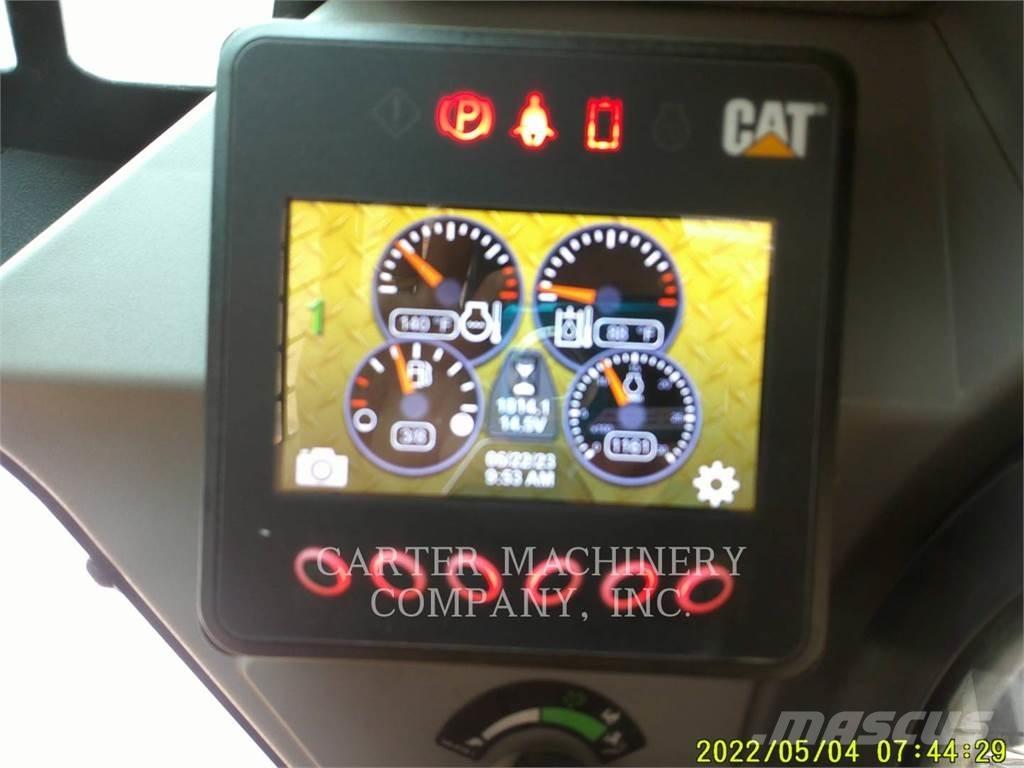 CAT 246D3 AC Krautuvai su šoniniu pasukimu