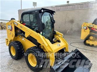 CAT 246D3 C3H2 Krautuvai su šoniniu pasukimu