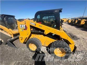 CAT 246D3 C3H2 Krautuvai su šoniniu pasukimu