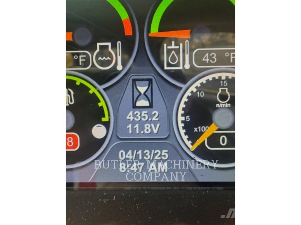 CAT 246D3 C3H3 Krautuvai su šoniniu pasukimu