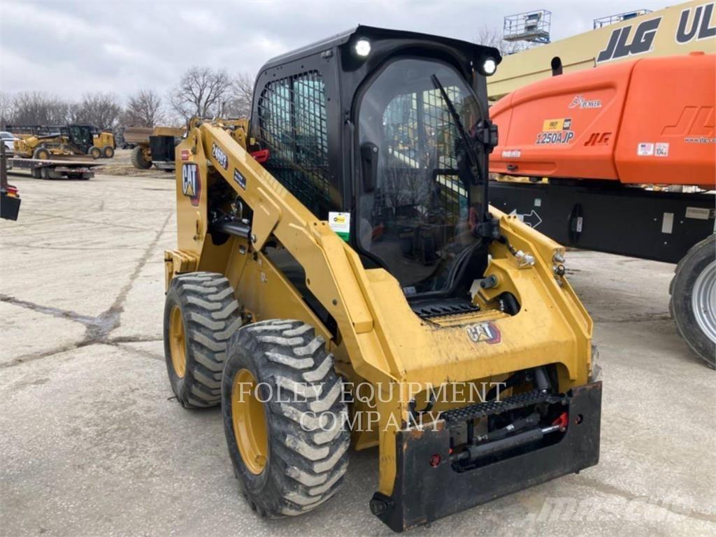 CAT 246D3XPS2C Krautuvai su šoniniu pasukimu