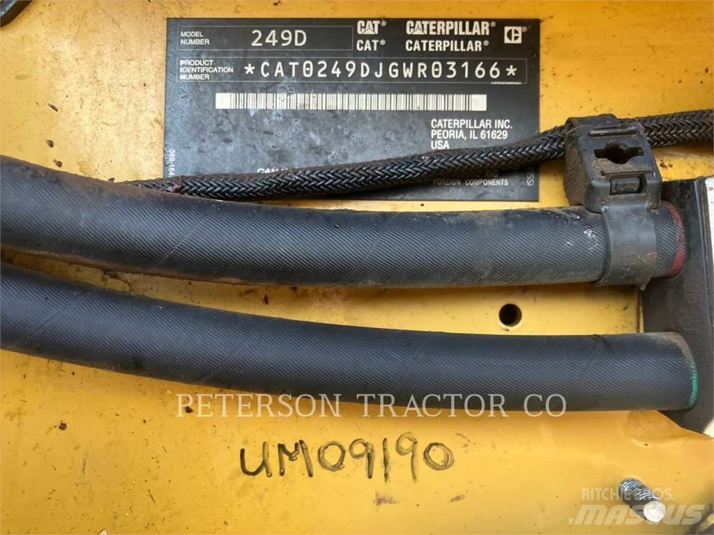 CAT 249D Naudoti ratiniai krautuvai