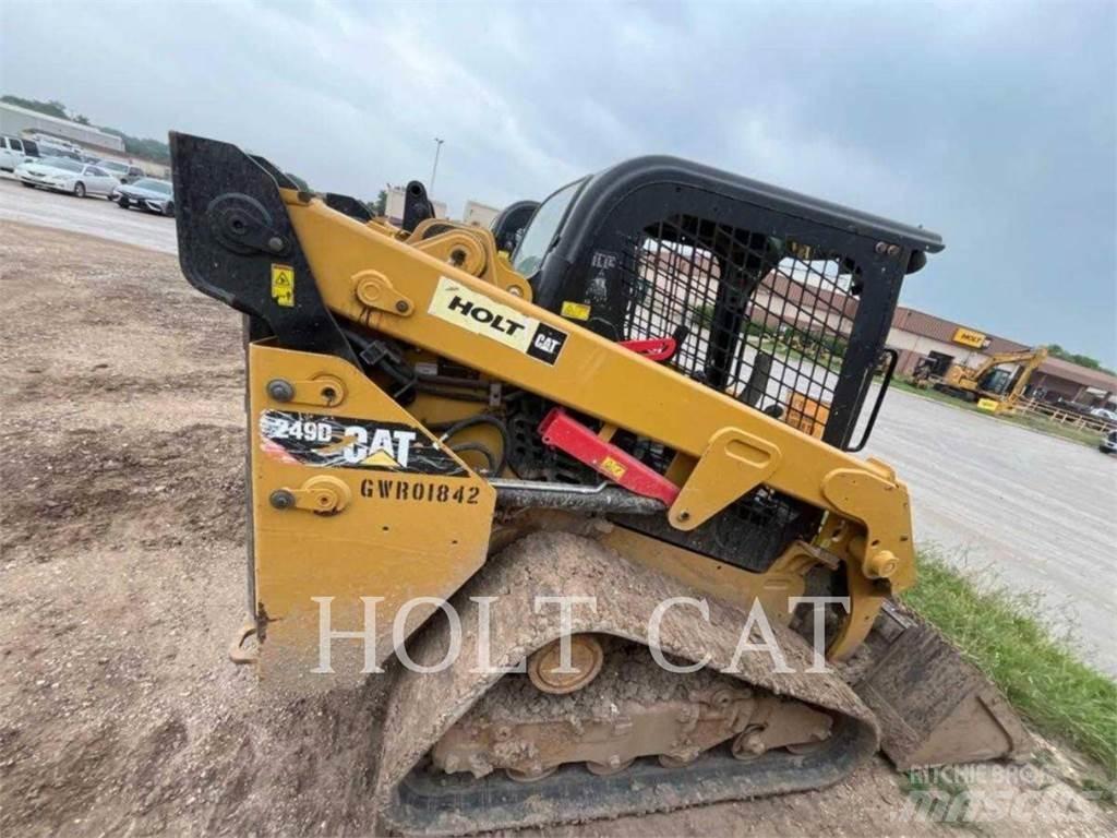 CAT 249D Krautuvai su šoniniu pasukimu