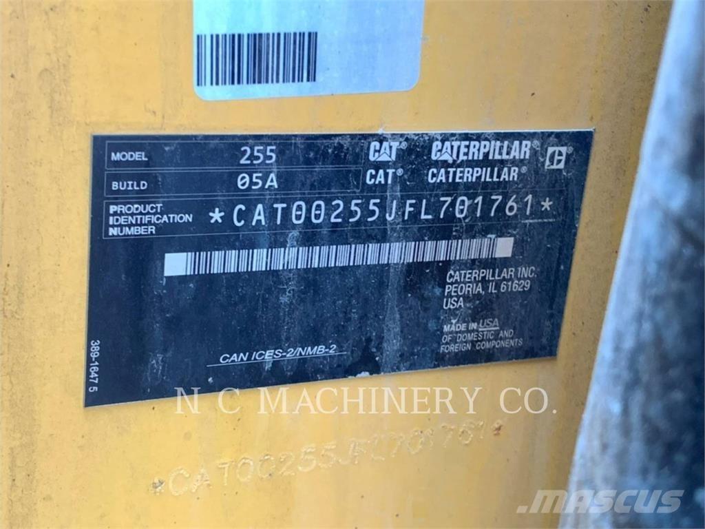 CAT 255 HP3CB Krautuvai su šoniniu pasukimu