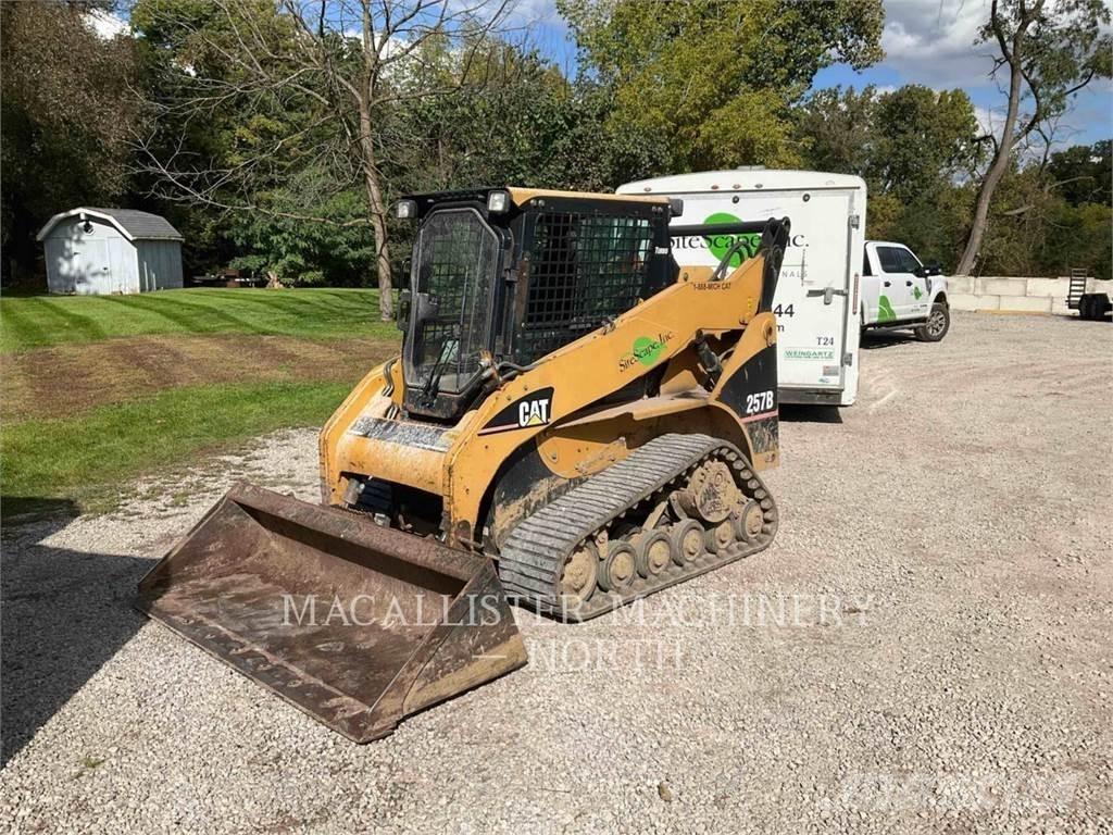 CAT 257B Krautuvai su šoniniu pasukimu
