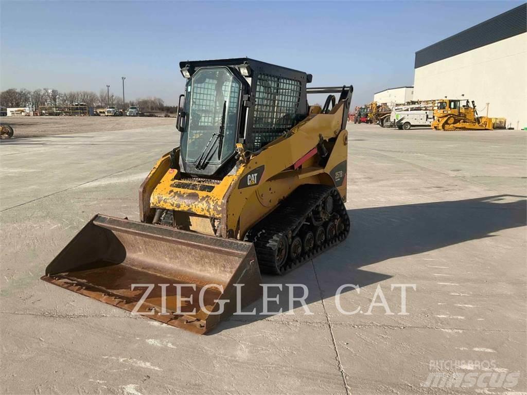 CAT 257B3 Vikšriniai krautuvai