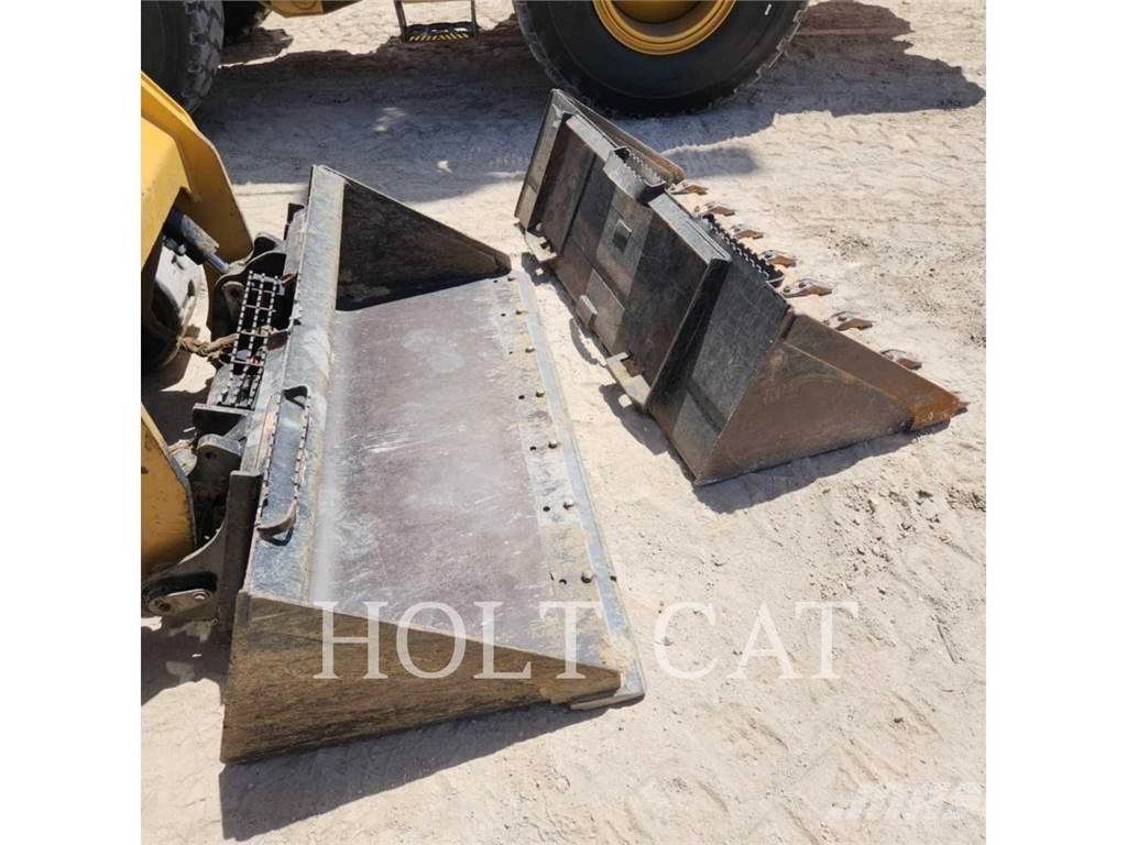 CAT 259D CAB Krautuvai su šoniniu pasukimu