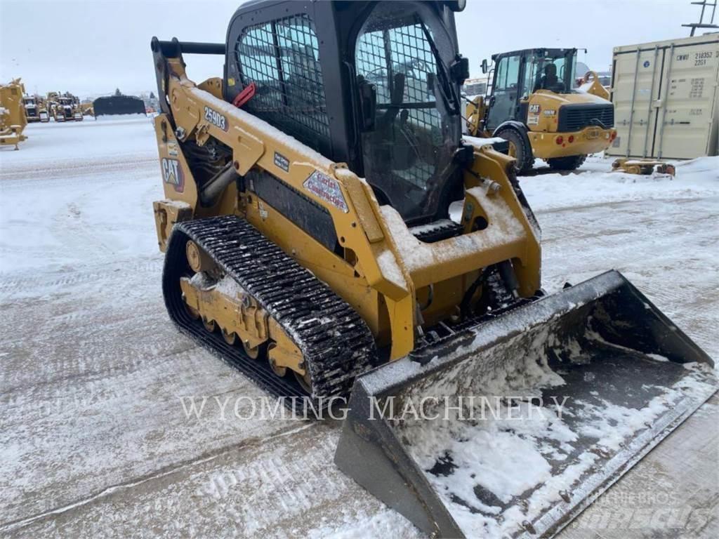 CAT 259D3 Krautuvai su šoniniu pasukimu