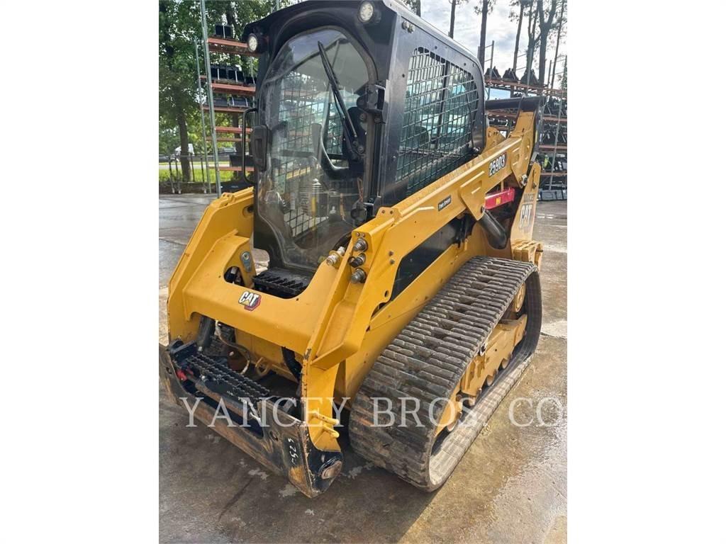 CAT 259D3 Krautuvai su šoniniu pasukimu