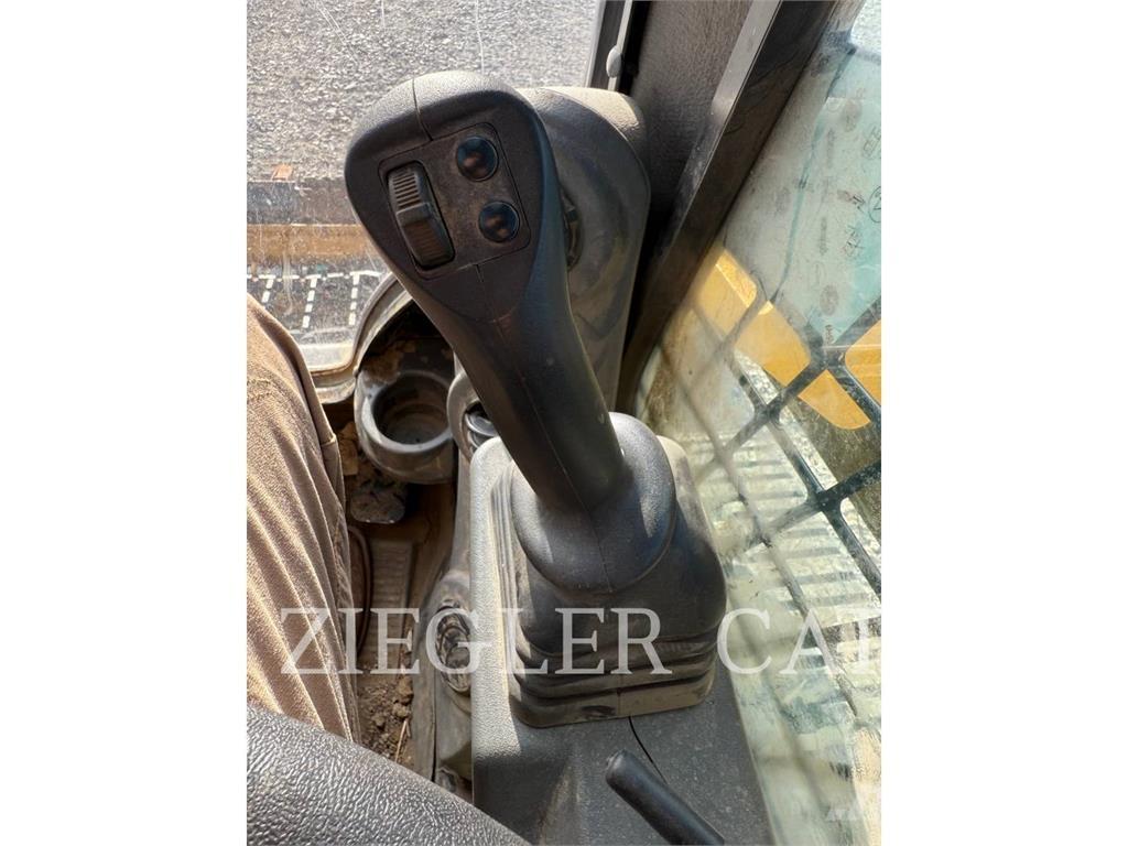 CAT 259D3 Vikšriniai krautuvai