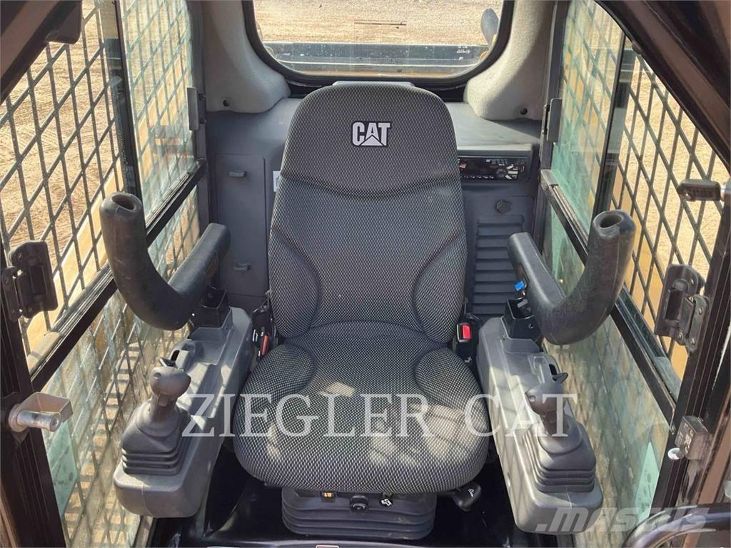 CAT 259D3 Vikšriniai krautuvai