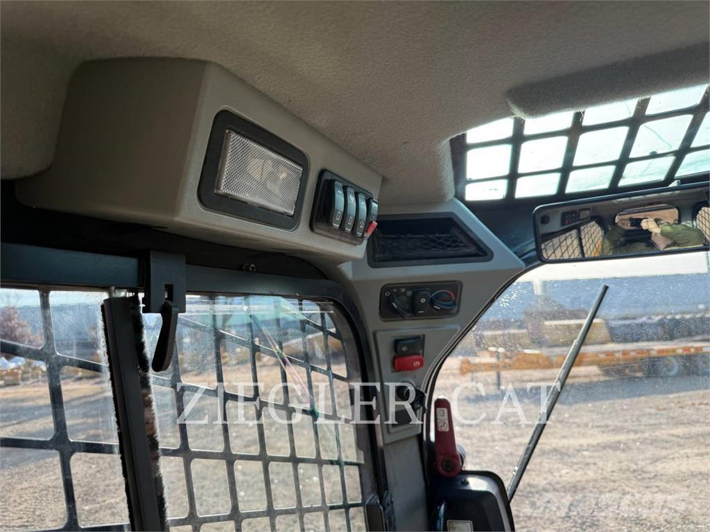 CAT 259D3 Vikšriniai krautuvai