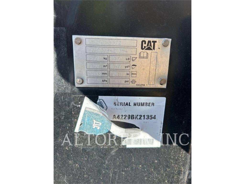 CAT 259D3 Krautuvai su šoniniu pasukimu