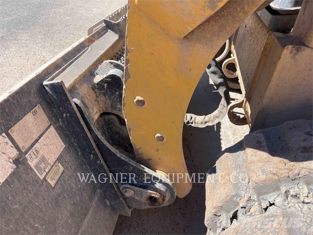 CAT 259D3 Vikšriniai krautuvai