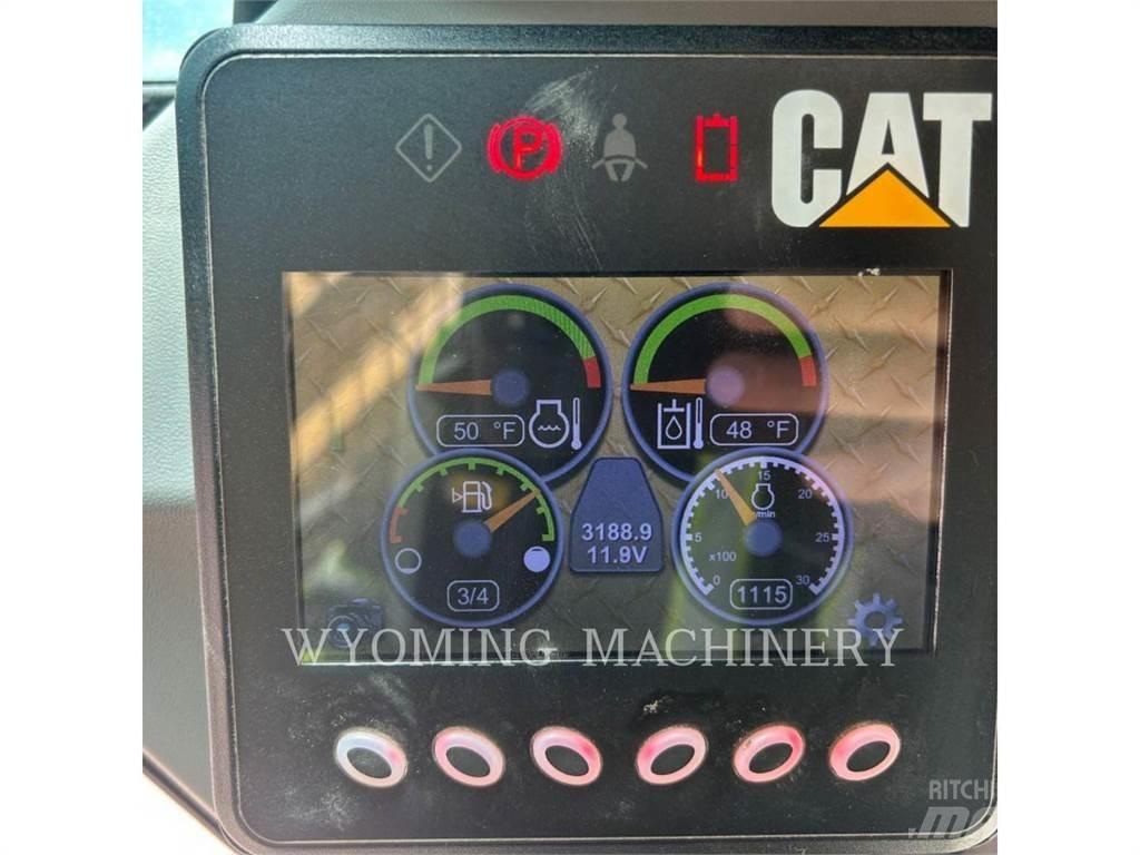 CAT 262D Krautuvai su šoniniu pasukimu