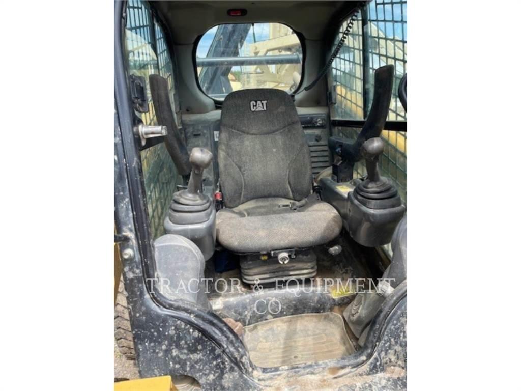 CAT 262D H3CB Krautuvai su šoniniu pasukimu