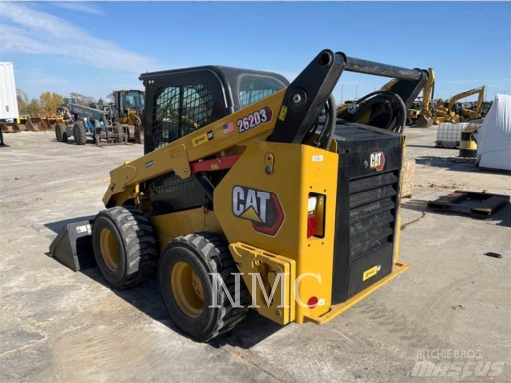 CAT 262D3 Krautuvai su šoniniu pasukimu