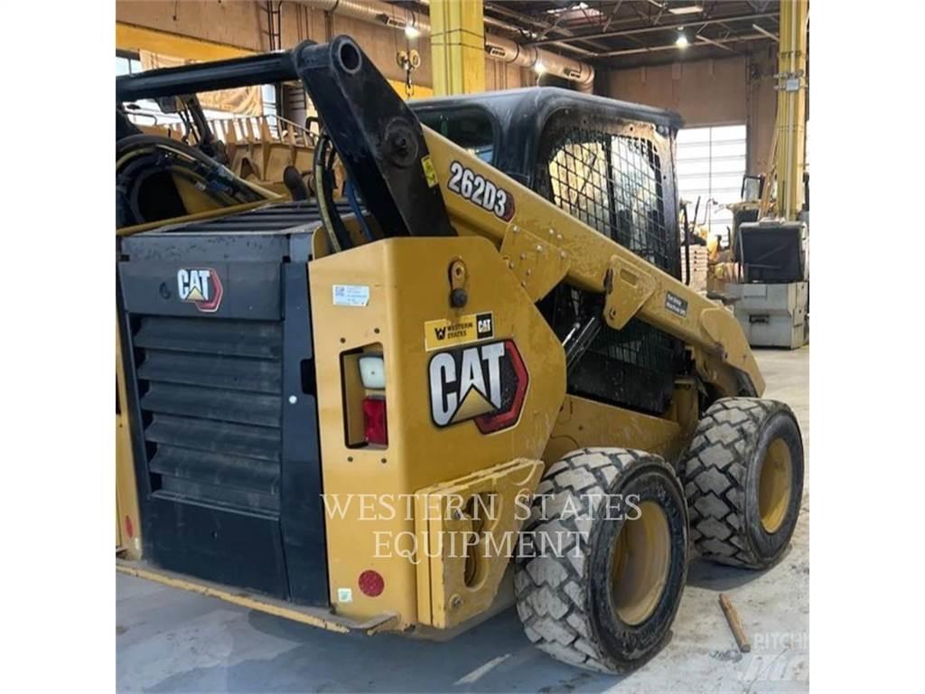 CAT 262D3 Krautuvai su šoniniu pasukimu