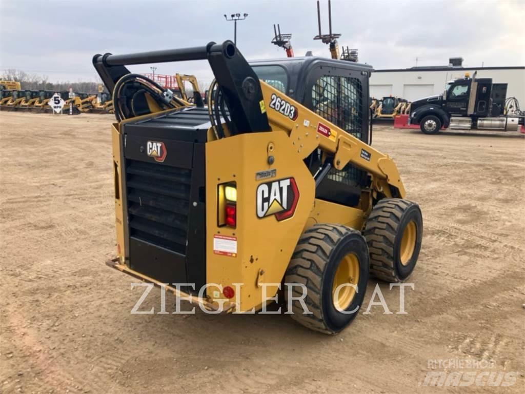 CAT 262D3 Krautuvai su šoniniu pasukimu