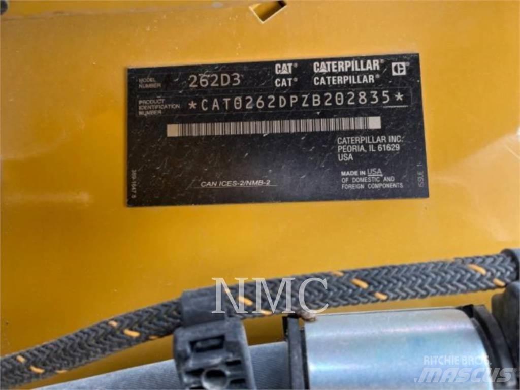 CAT 262D3 Krautuvai su šoniniu pasukimu