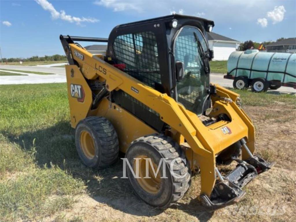 CAT 262D3 Krautuvai su šoniniu pasukimu