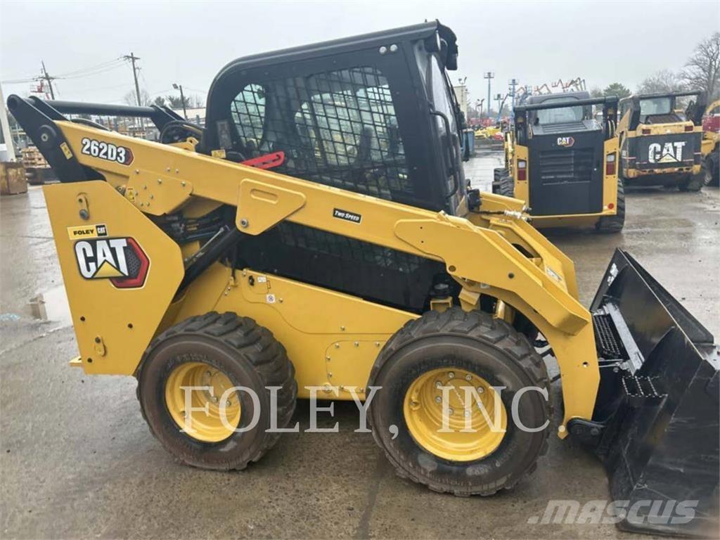 CAT 262D3 Krautuvai su šoniniu pasukimu