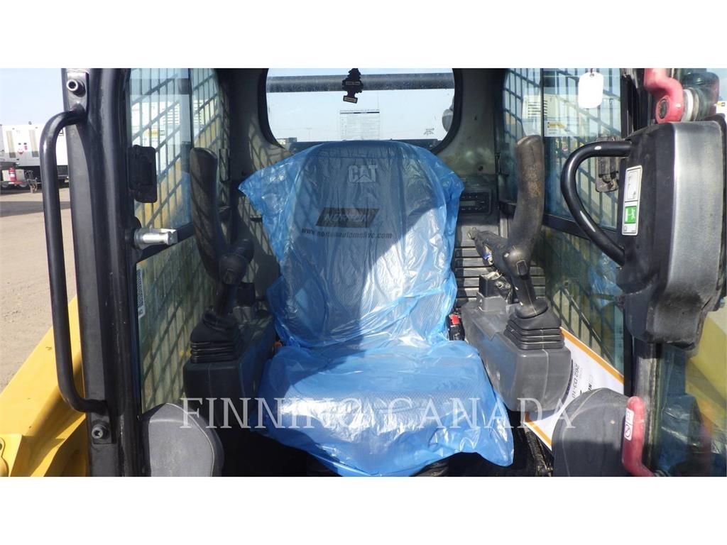 CAT 262D3 Krautuvai su šoniniu pasukimu