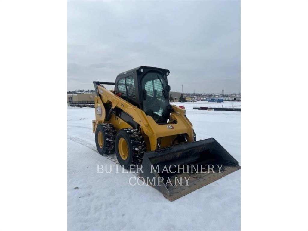 CAT 262D3 C3H2 Krautuvai su šoniniu pasukimu