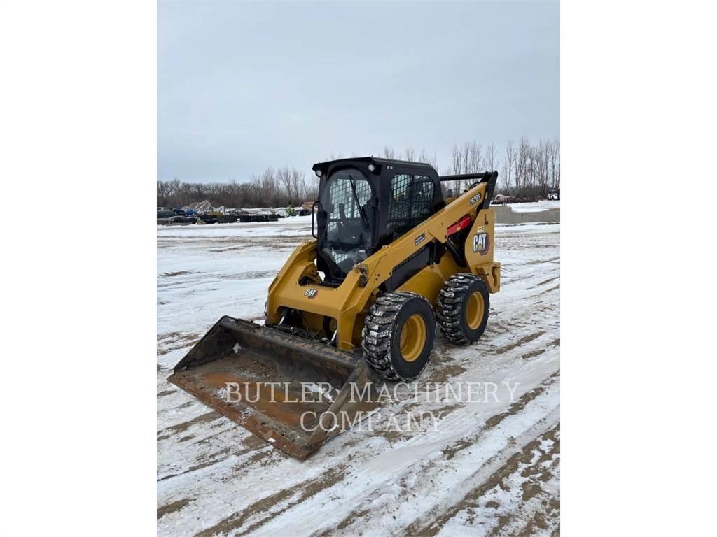 CAT 262D3 C3H3 Krautuvai su šoniniu pasukimu