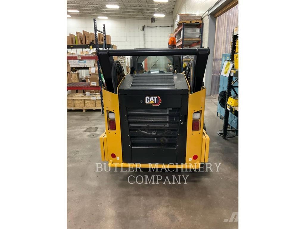 CAT 262D3 C3H3 Krautuvai su šoniniu pasukimu